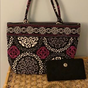 Vera Bradley Bucket Bag With Matching Wallet